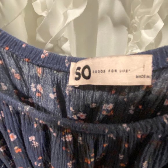 SO® Long Sleeve Smocked Waist Top- 2x - Picture 2 of 5